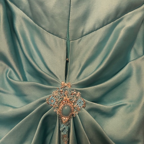 Reem Acra gown - Picture 6 of 8